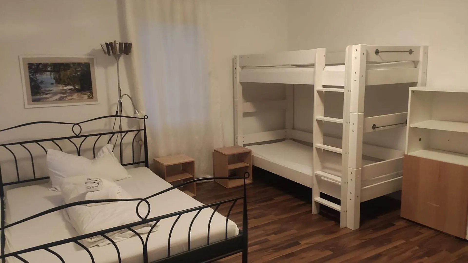 Hostel Westkueste Lindau  0*, Lindau (Bodensee)